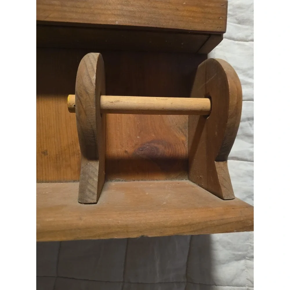 Cottagecore Wood Heart Shelf Magazine Toilet Paper Holder 21
